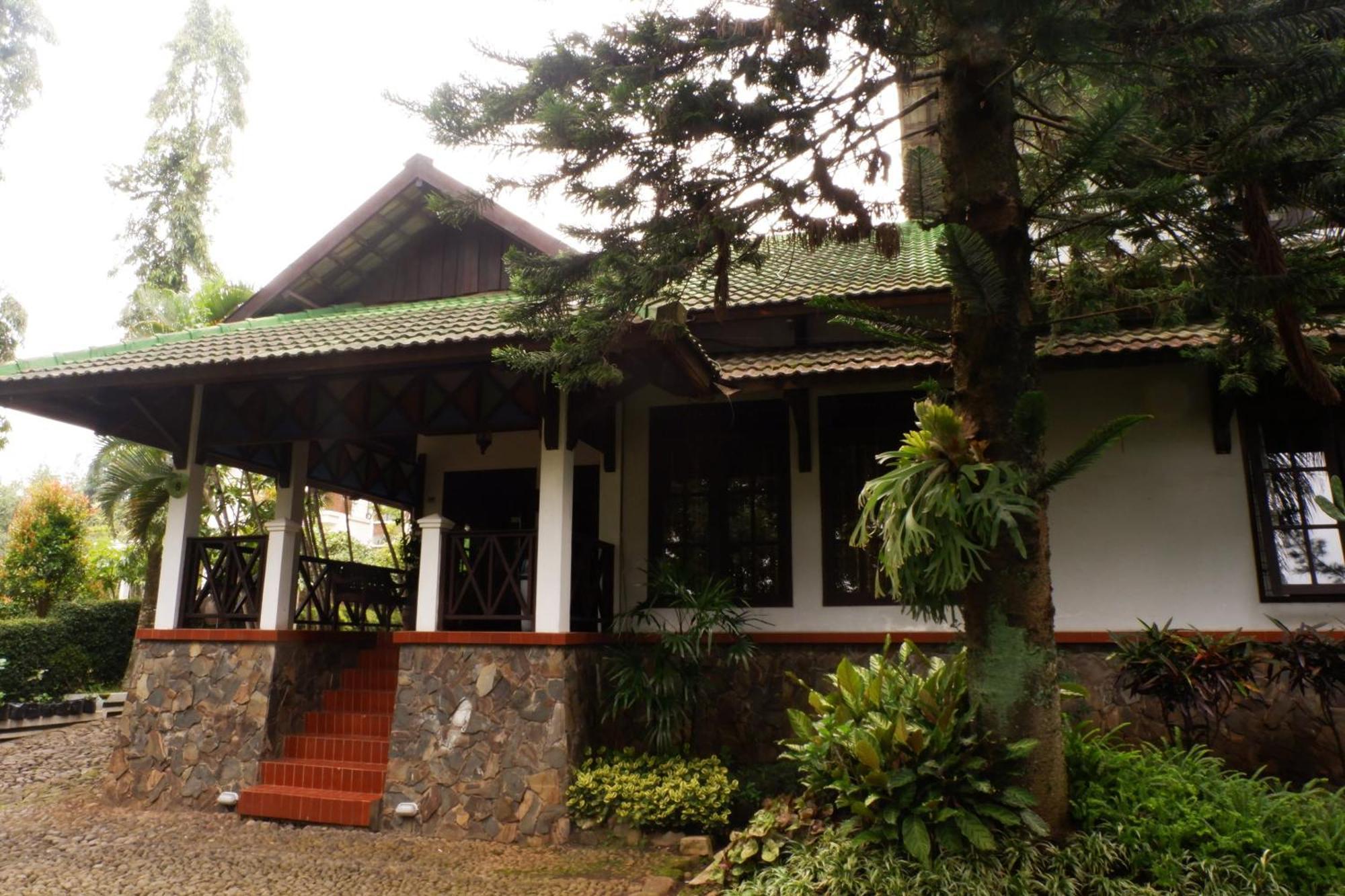 Cemara'S Homestay Batu  Zewnętrze zdjęcie